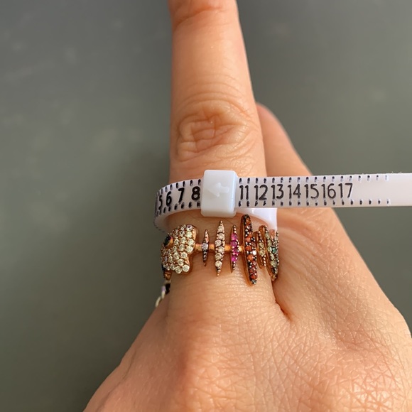 Rainbow fish shaped ring - Picture 3 of 3